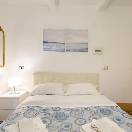 Elephant's Smile Bed & Breakfast Katánie